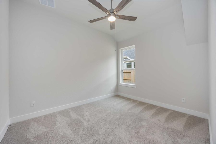 Spacious, unfurnished interior of a new home in Sunterra, Katy (Image 20). Spacious, unfurnished interior of a new home in Sunterra, Katy (Image 20).