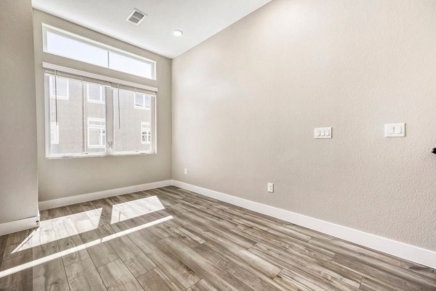 Spacious, unfurnished interior of a new home in Solterra, Lakewood (Image 4).