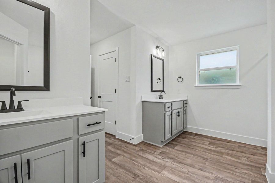 Furnished interior view inside a new home in , Angleton (Image 6).