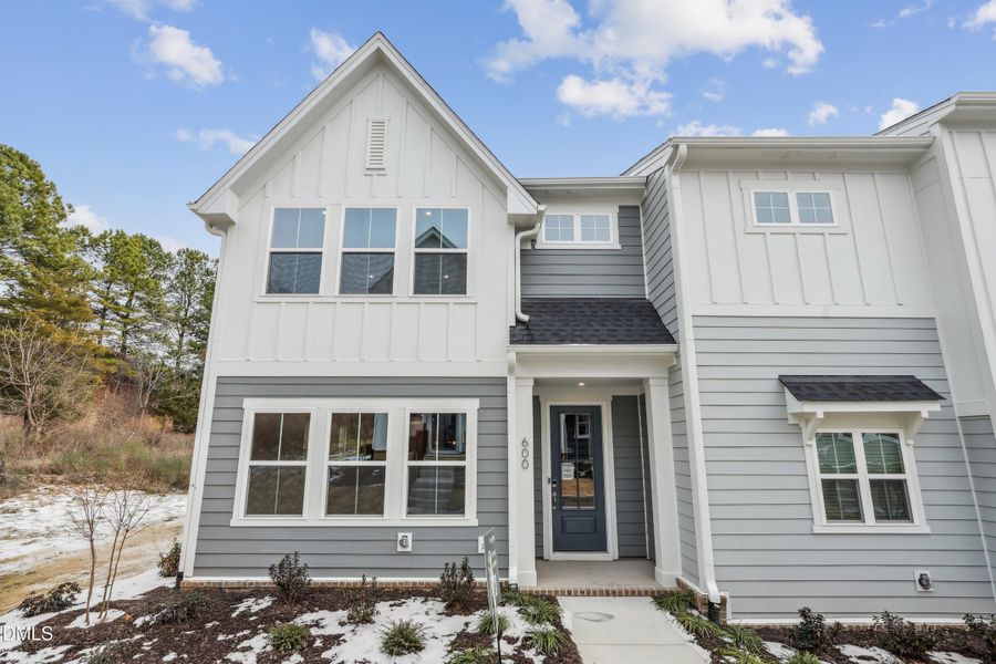 Mews at Holding Village 105_Exterior_1.3