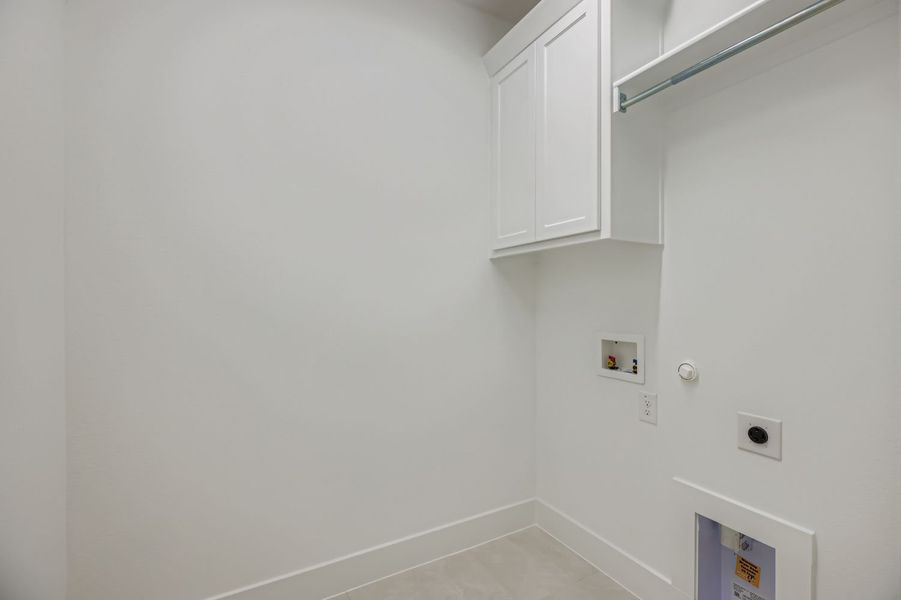 3533 Kings Court - Laundry Room