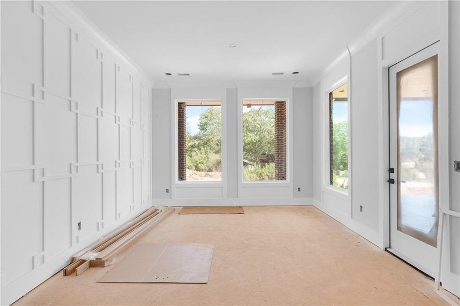 Spacious, unfurnished interior of a new home in , Buford (Image 7).