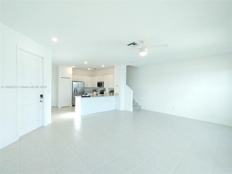 Spacious, unfurnished interior of a new home in , Lake Worth (Image 31). Spacious, unfurnished interior of a new home in , Lake Worth (Image 31).