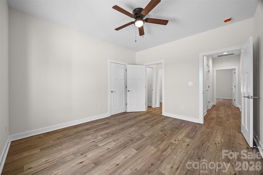 Spacious, unfurnished interior of a new home in , Bessemer City (Image 14).