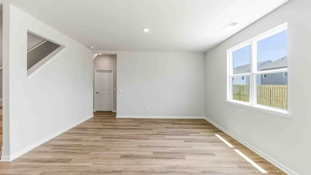 Representative unfurnished interior of a home built from the Hayden by D.R. Horton in Brookside, Richlands (Image 16).