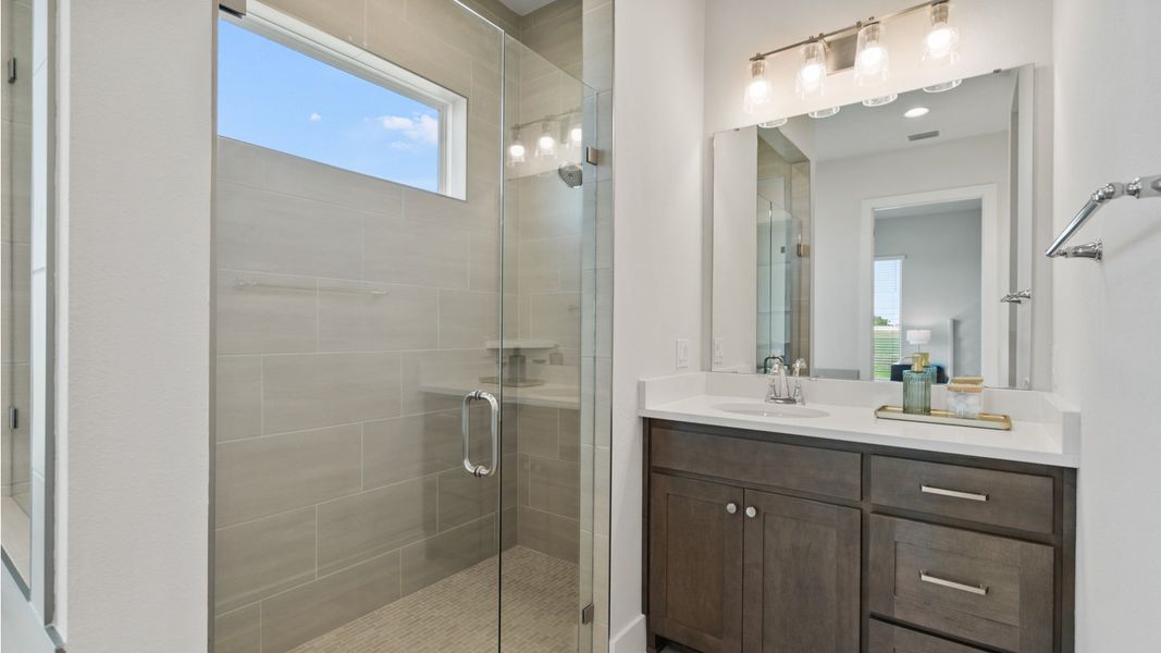 Representative furnished interior of a home built from the 2011F by Perry Homes in Magnolia Bay, Nokomis (Image 16). Representative furnished interior of a home built from the 2011F by Perry Homes in Magnolia Bay, Nokomis (Image 16).