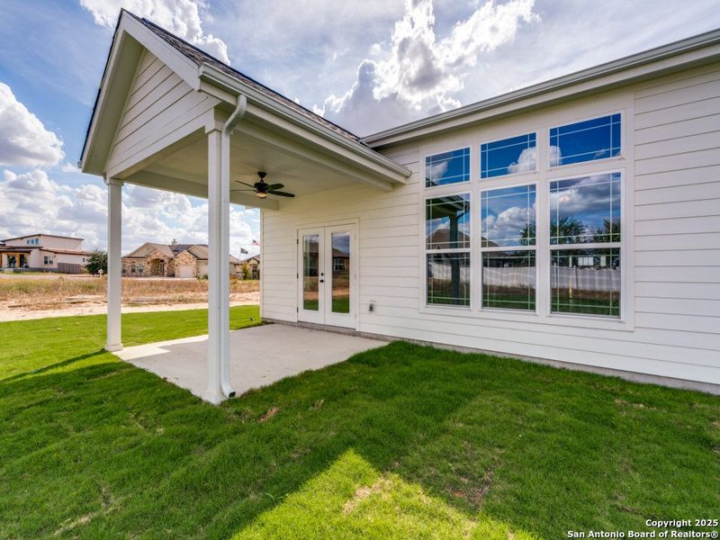 Exterior details of a home in Las Palomas Country Club Estates, La Vernia (Image 11). Exterior details of a home in Las Palomas Country Club Estates, La Vernia (Image 11).