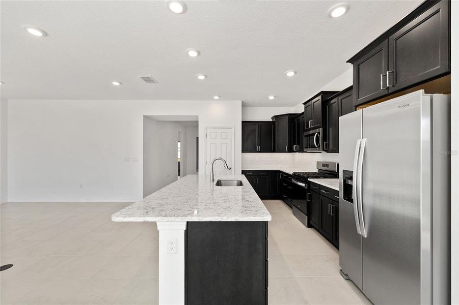 Furnished interior view inside a new home in Calesa Township, Ocala (Image 8).