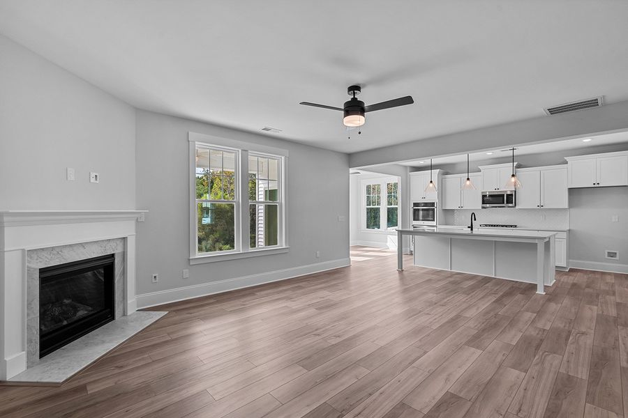 Spacious, unfurnished interior of a new home in Hanes Lake, Winston-Salem (Image 24).