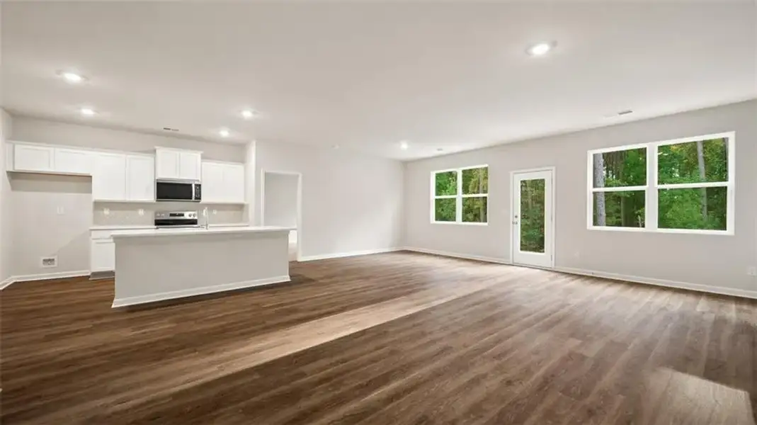 Spacious, unfurnished interior of a new home in Champion's Run, Lithonia (Image 23).
