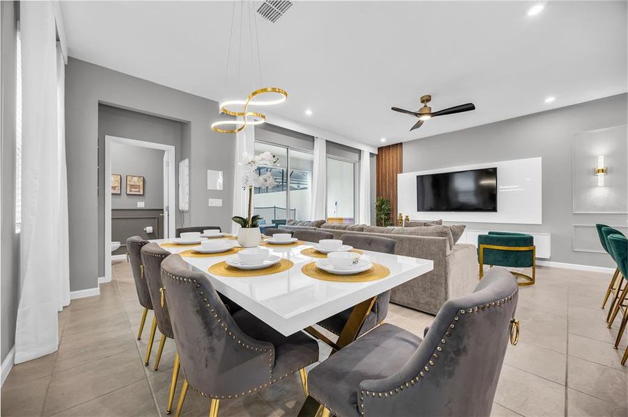 Furnished interior view inside a new home in , Kissimmee (Image 39).