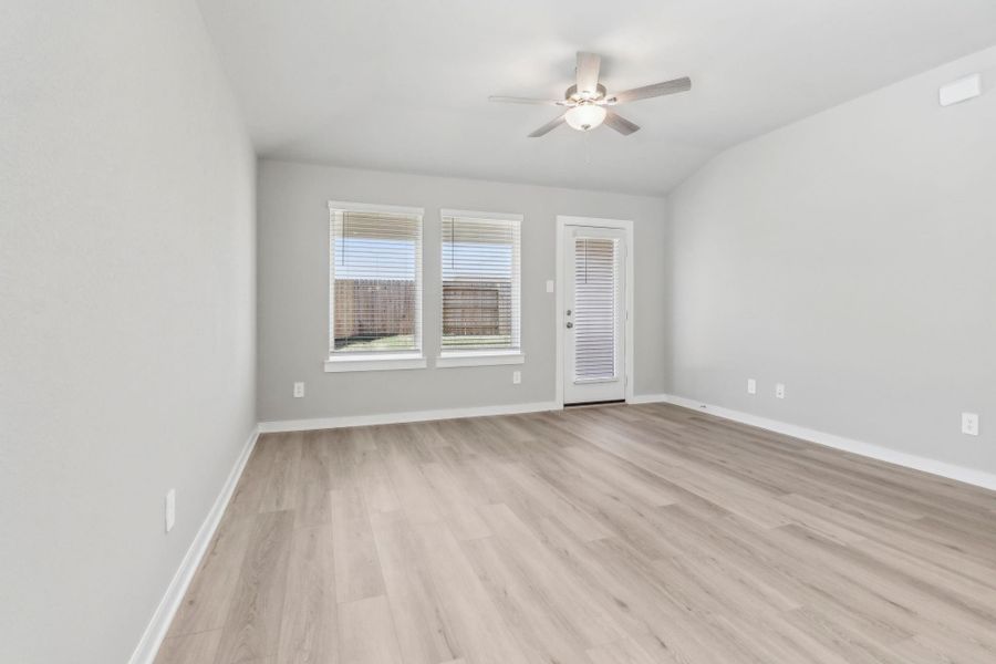 Spacious, unfurnished interior of a new home in Landing Meadows - Traditional Series, New Caney (Image 17).