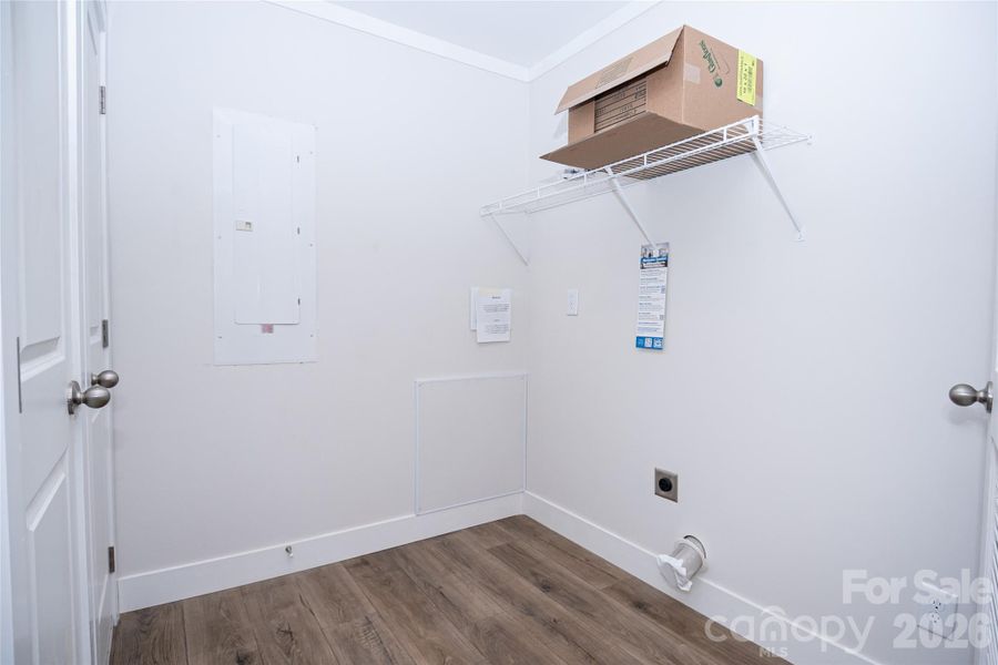 Spacious, unfurnished interior of a new home in , Morganton (Image 20). Spacious, unfurnished interior of a new home in , Morganton (Image 20).