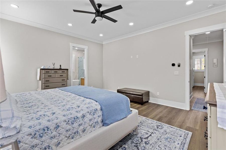 Furnished interior view inside a new home in , Bethlehem (Image 37).
