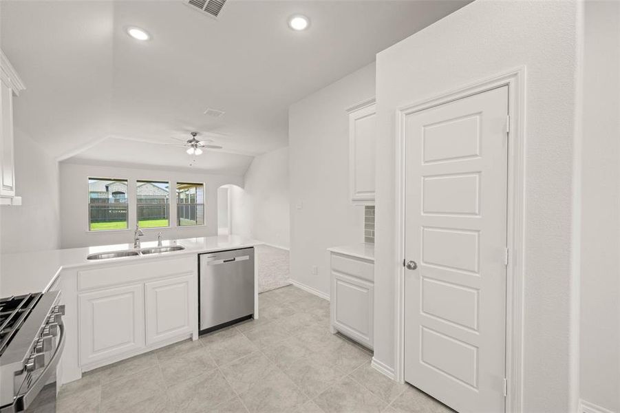 Furnished interior view inside a new home in Chisholm Hills, Cleburne (Image 15).
