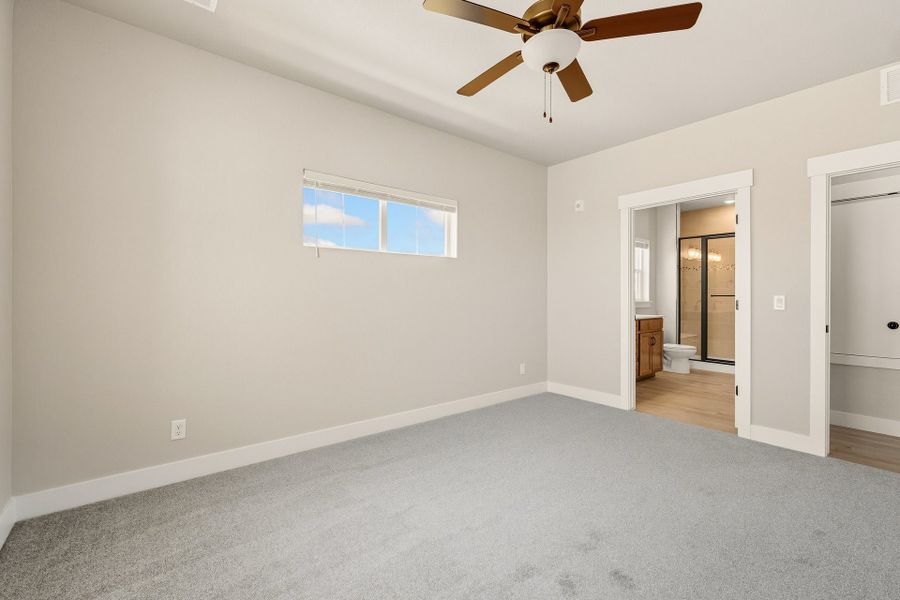 Spacious, unfurnished interior of a new home in The Lakes at Centerra, Loveland (Image 23).