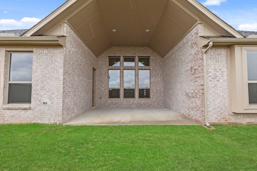 2,932sf New Home in Oak Point, TX.  - Slide 5