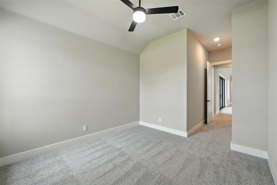 Spacious, unfurnished interior of a new home in Rocky Top Ranch, Reno (Image 15). Spacious, unfurnished interior of a new home in Rocky Top Ranch, Reno (Image 15).