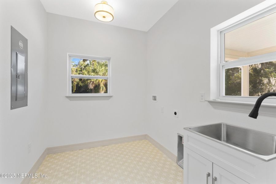 Image 39 of a home in . Image 39 of a home in .