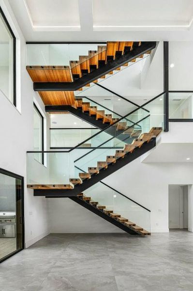 FLOATING STAIRS FLOATING STAIRS