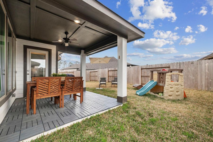 Exterior details and patio area of a home in , Conroe (Image 4).