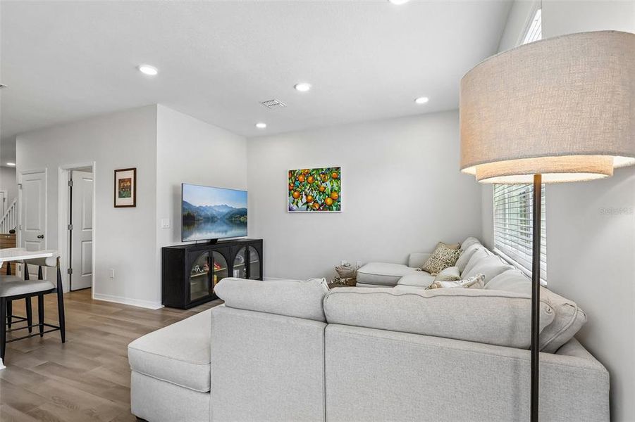 Furnished interior view inside a new home in , Winter Garden (Image 35).