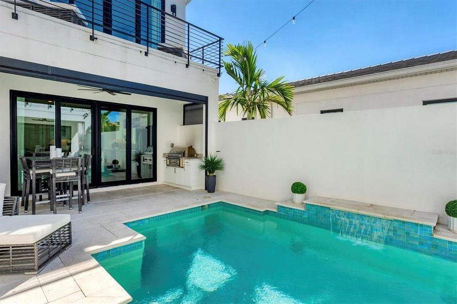 Exterior details and patio area of a home in Aqua Single Family Homes, Bradenton (Image 20).