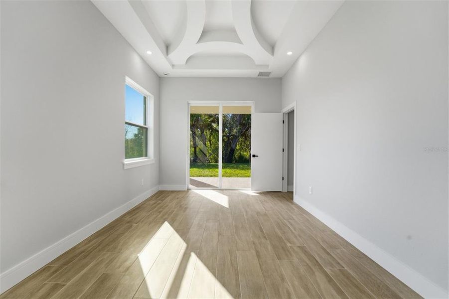 Spacious, unfurnished interior of a new home in , North Port (Image 21).