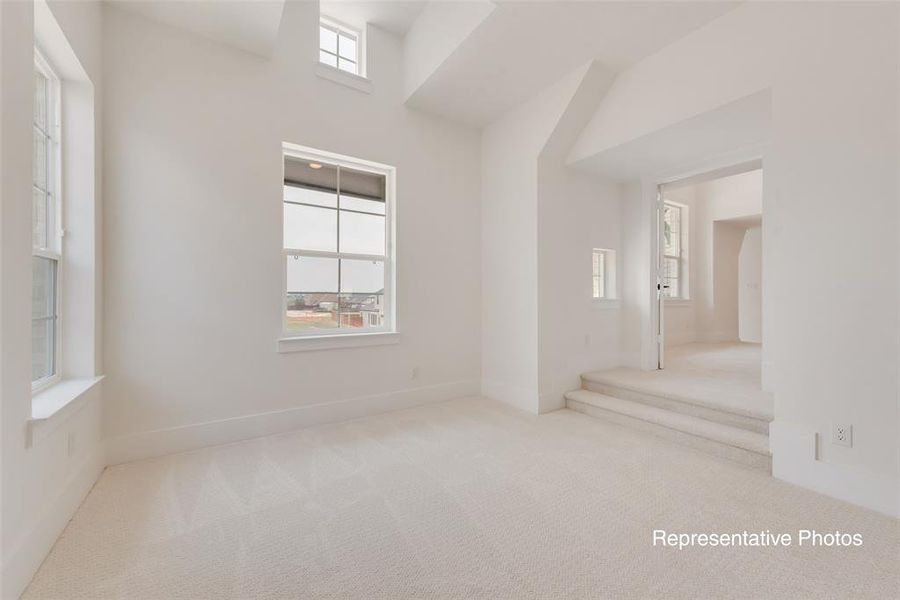 Spacious, unfurnished interior of a new home in Somerset Park, Rockwall (Image 11). Spacious, unfurnished interior of a new home in Somerset Park, Rockwall (Image 11).