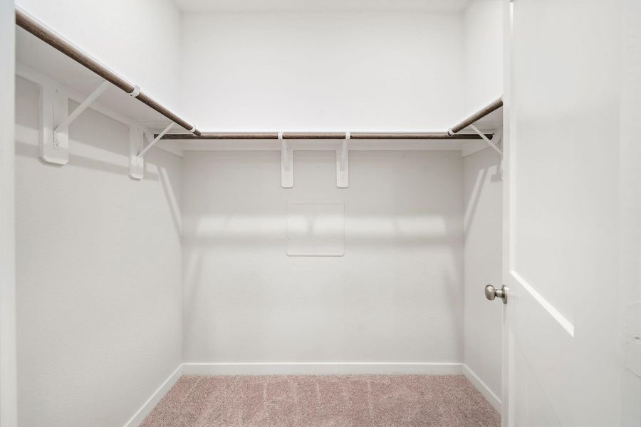 Spacious, unfurnished interior of a new home in Maple Heights, Porter (Image 18).