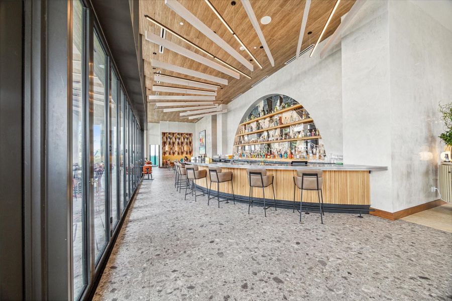 With 4 restaurants on site, it is easy to order room service or walk over for a bite to eat.