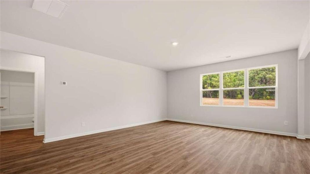 Spacious, unfurnished interior of a new home in Bridle Creek, Locust Grove (Image 17).
