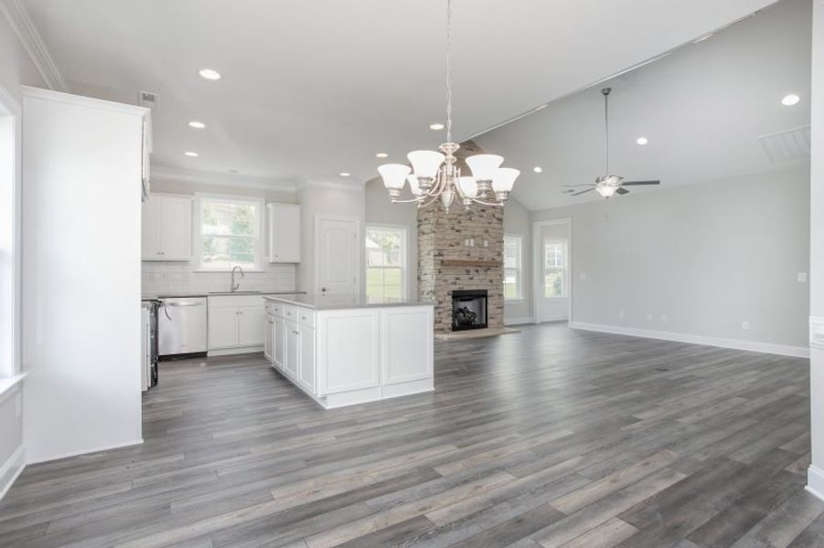 Spacious, unfurnished interior of a new home in Northborough, Colfax (Image 25).