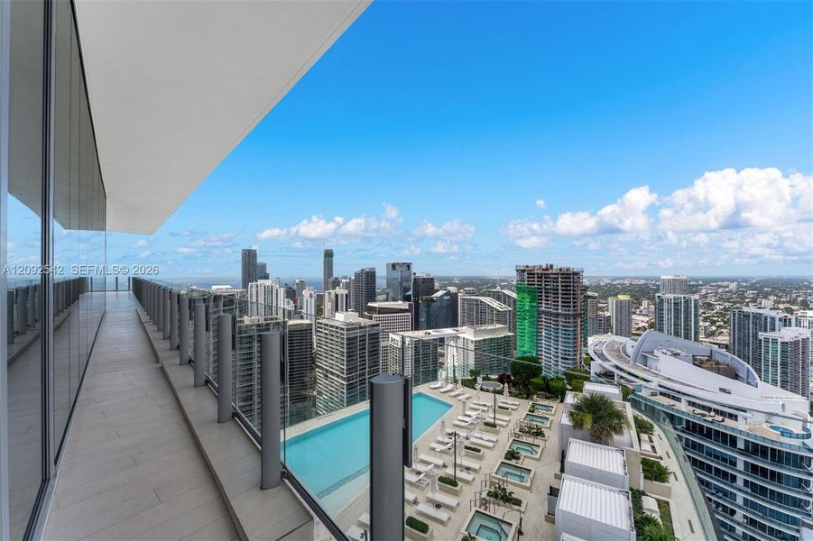 Condo located in Miami, FL showcasing its design and architecture (Image 15). Condo located in Miami, FL showcasing its design and architecture (Image 15).