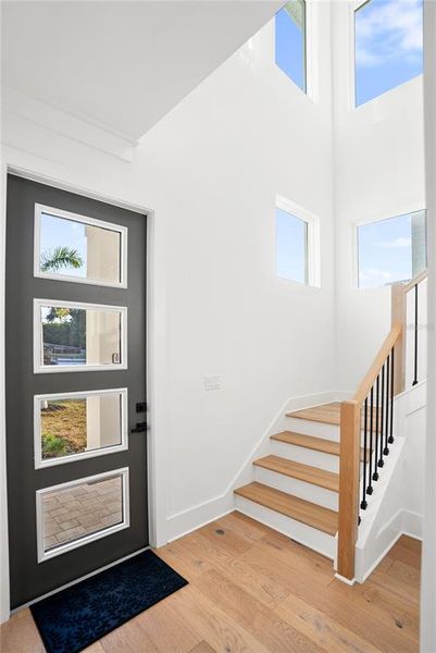 Spacious, unfurnished interior of a new home in , Sarasota (Image 59).