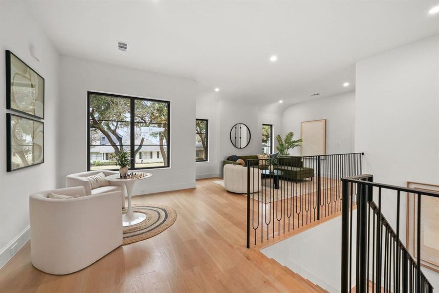 Furnished interior view inside a new home in , Dallas (Image 8). Furnished interior view inside a new home in , Dallas (Image 8).