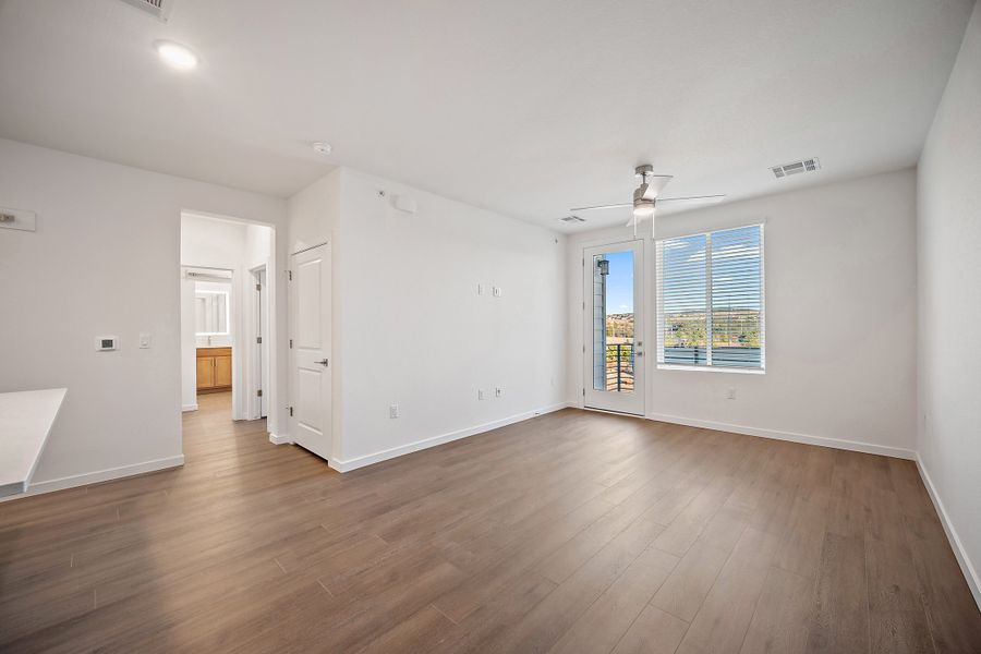 Spacious, unfurnished interior of a new home in The Residences at Victory Ridge, Colorado Springs (Image 14).