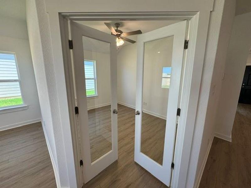 Spacious, unfurnished interior of a new home in Hunters Glen, Jarrell (Image 12). Spacious, unfurnished interior of a new home in Hunters Glen, Jarrell (Image 12).