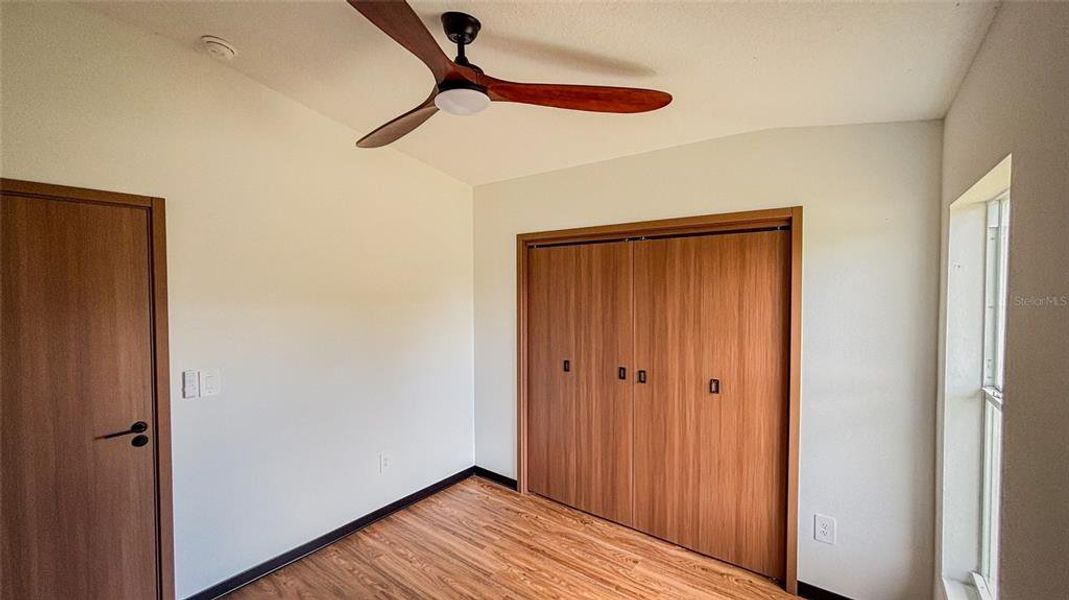 Spacious, unfurnished interior of a new home in , Ocala (Image 9).