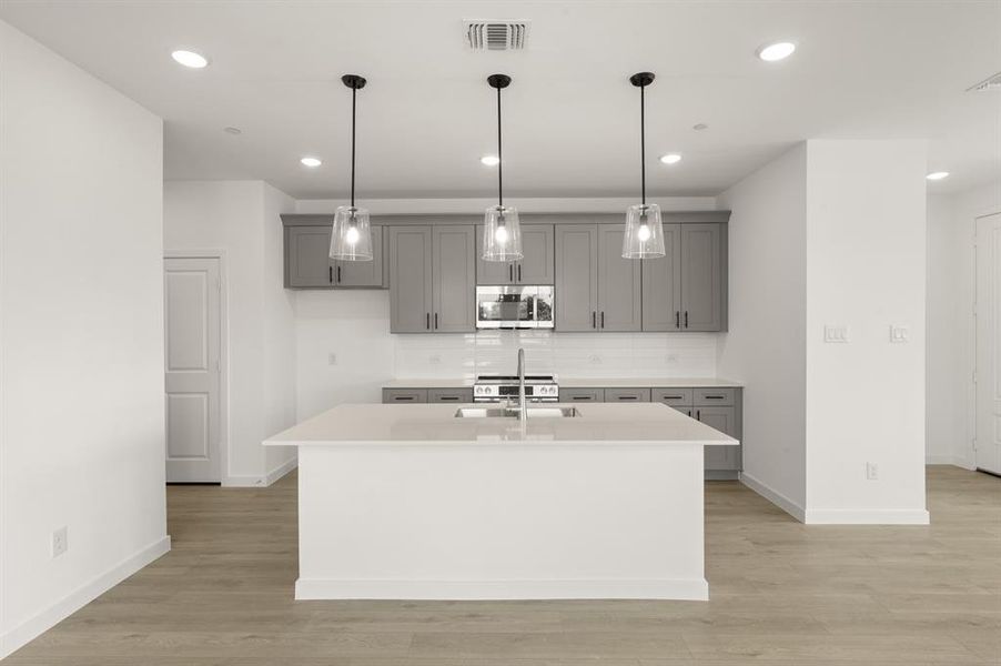 5700 Lakeview- Kitchen-2 5700 Lakeview- Kitchen-2