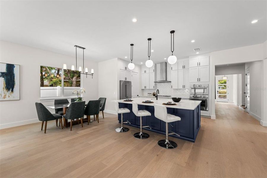 Furnished interior view inside a new home in , Orlando (Image 6).