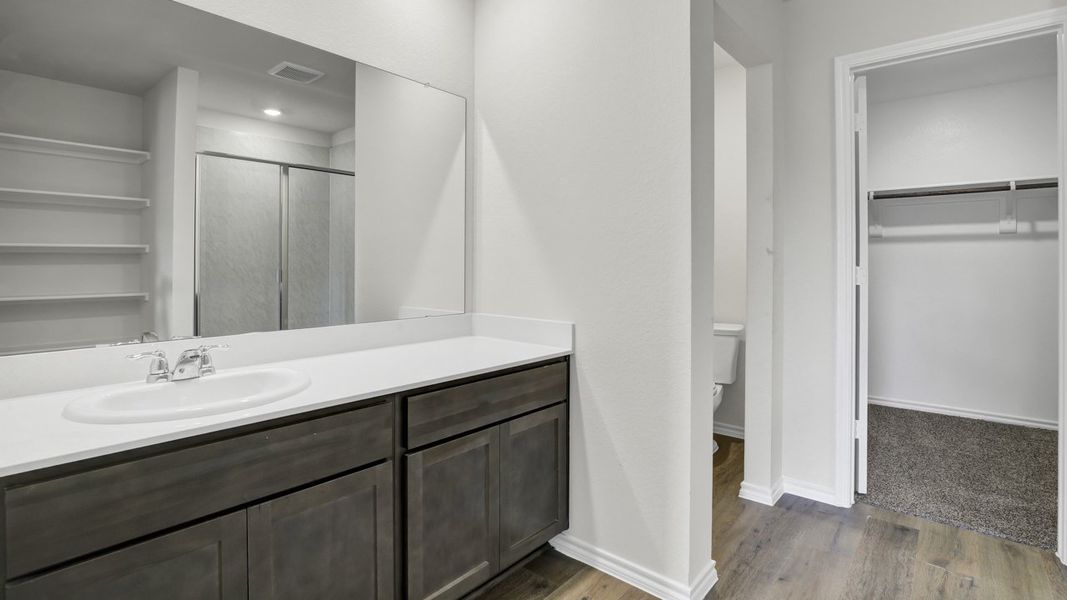 Furnished interior view inside a new home in Valor Farms, Royse City (Image 10).