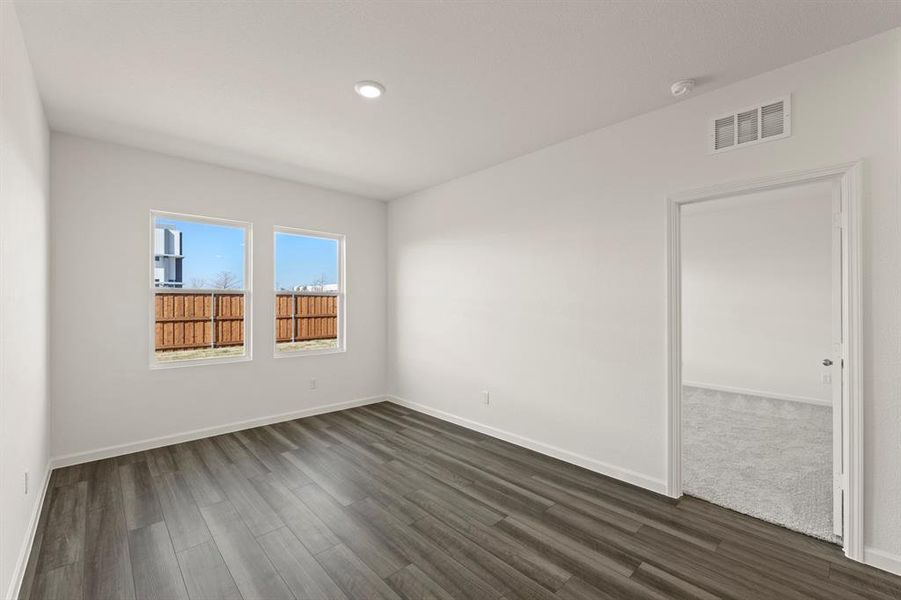 16. 1262 Herring - Dining (2)