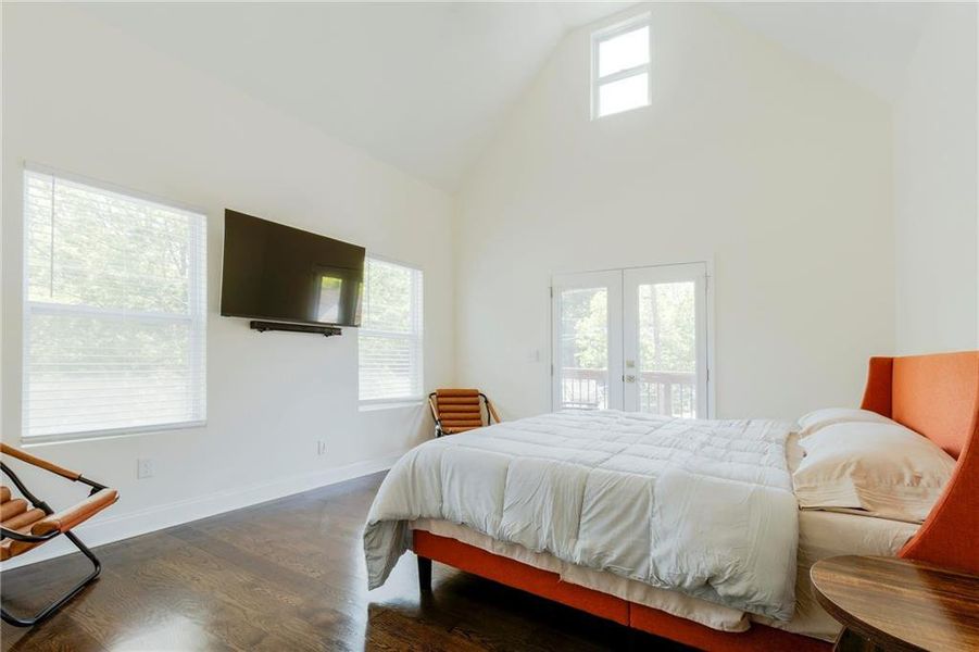 Furnished interior view inside a new home in , Atlanta (Image 6).