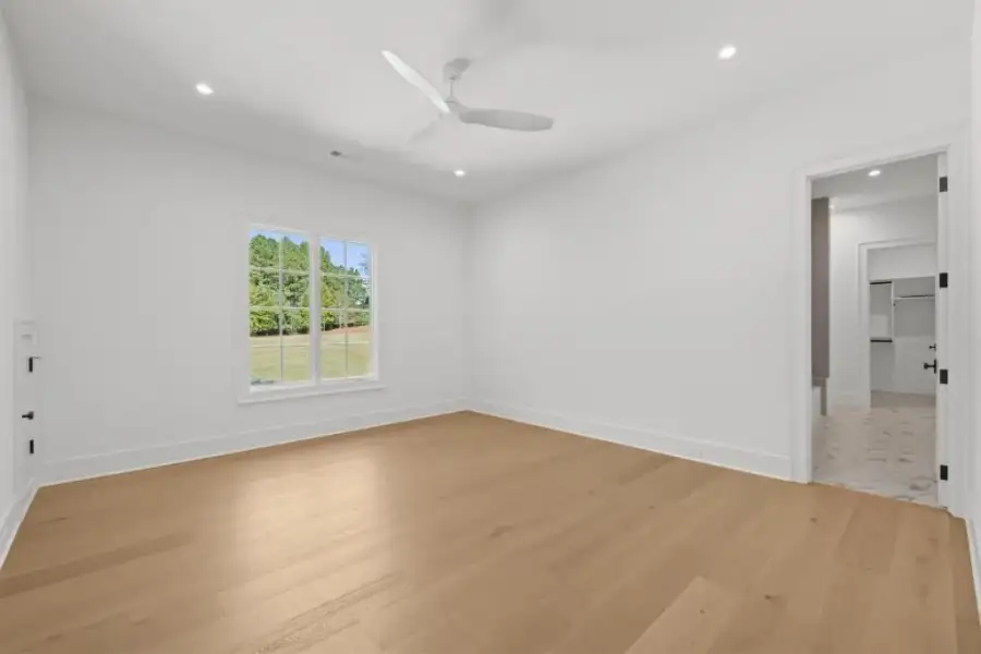 Spacious, unfurnished interior of a new home in , Milton (Image 23).
