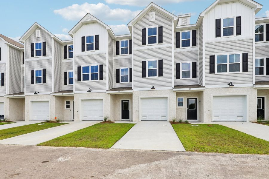 4br New Home in Savannah, GA. - Slide 2 4br New Home in Savannah, GA. - Slide 2