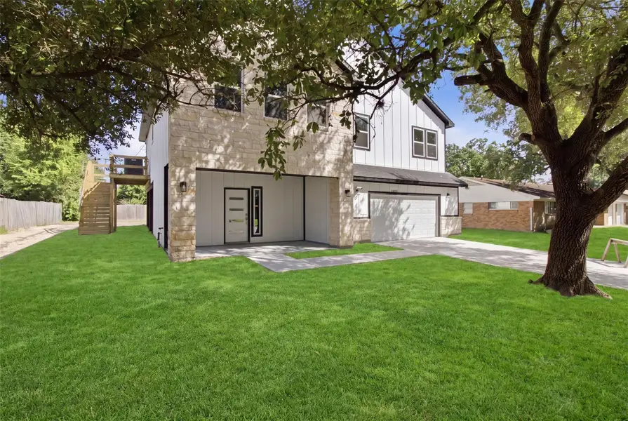 Digitally enhanced lawn