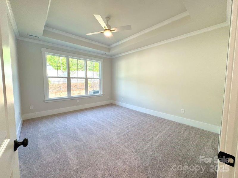 Spacious, unfurnished interior of a new home in Cumberland, Concord (Image 11).