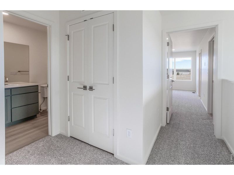 Spacious, unfurnished interior of a new home in , Timnath (Image 35).