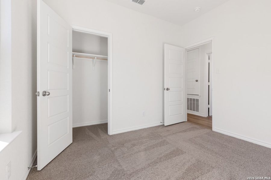 Spacious, unfurnished interior of a new home in Punta Verde, Converse (Image 16).